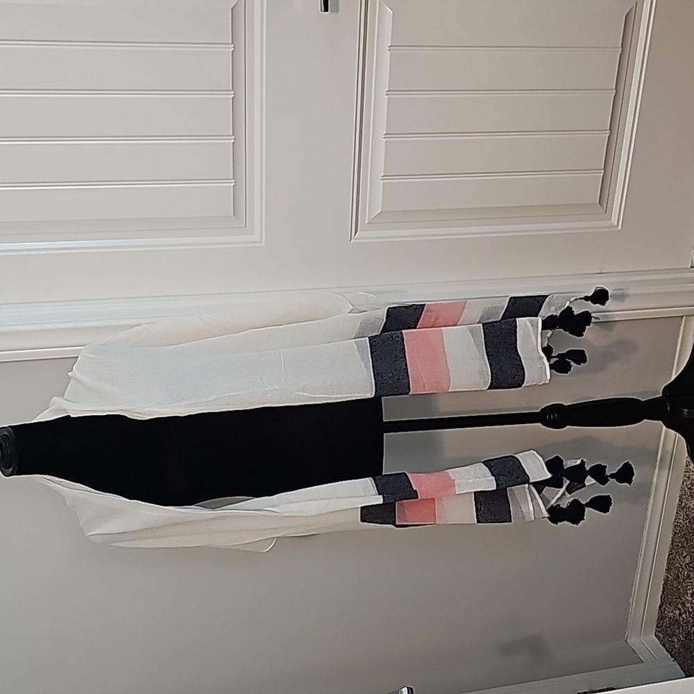 NWOT Ann Taylor Color Block Wrap